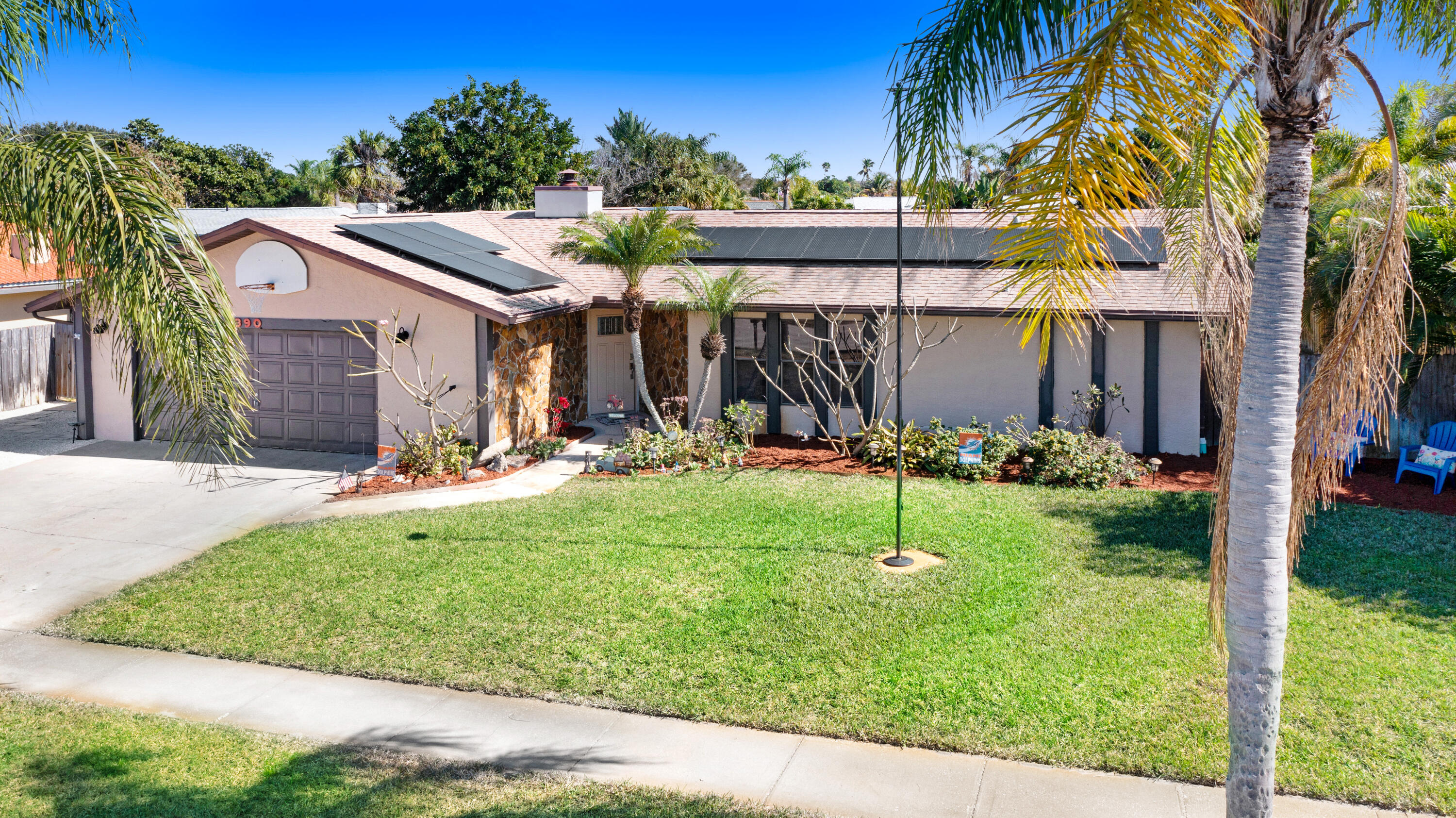 Beach-inspired living making its way into Brevard's backyards