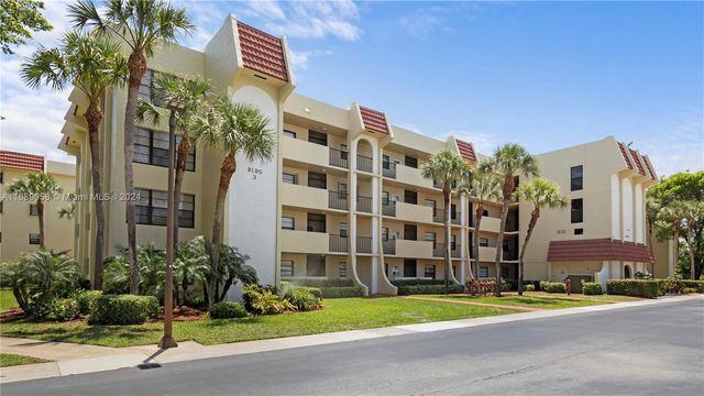 $280,000 | 23380 Carolwood Lane, Unit 201 | Sandalfoot Cove