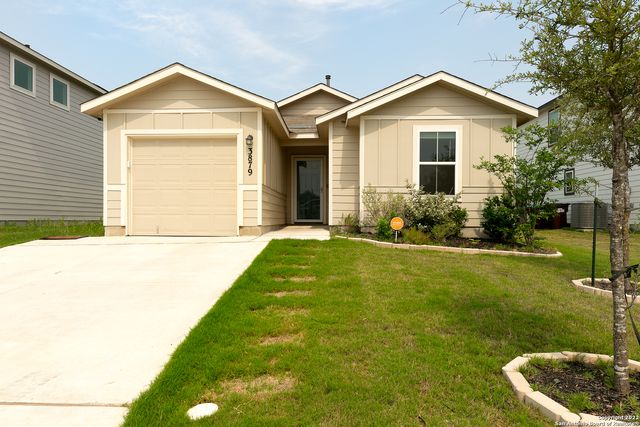 $1,550 | 3879 Snowbird | Woodlake Farms Ranch