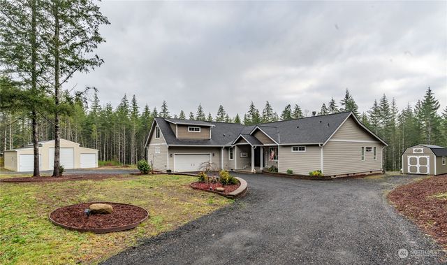 $775,000 | 111 East Elaine Place