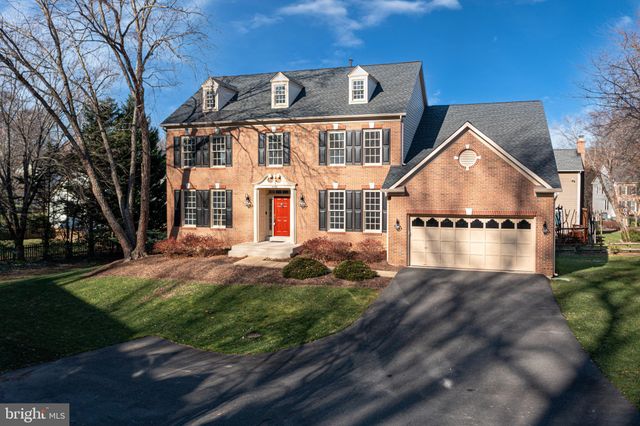 $1,174,900 | 8526 Century Oak Court | Crosspointe