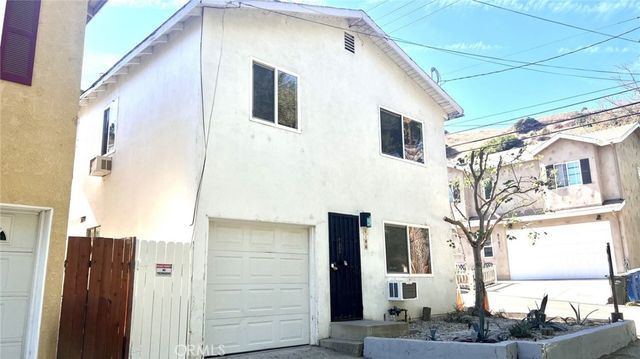 $3,250 | 6106 Cedar Street | Santa Susana