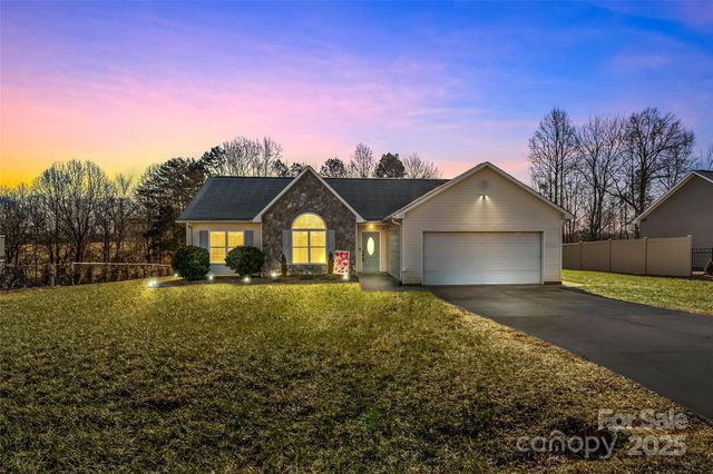 $329,000 | 4702 Powder Horne Lane | Clines Township - Catawba County