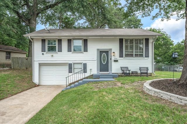 $242,500 | 2444 East Holley Street | Midtown