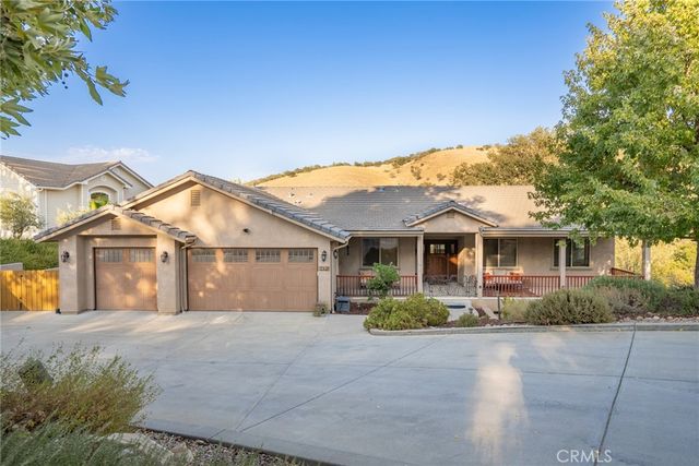 $1,288,000 | 9938 Flyrod Drive | Lake Nacimiento