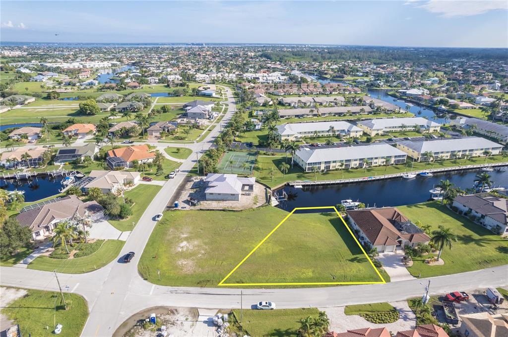 Adjacent lot #1400 Casey Key also available.