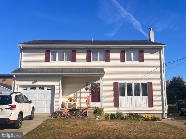 $480,000 | 122 Quimby Avenue | Hamilton