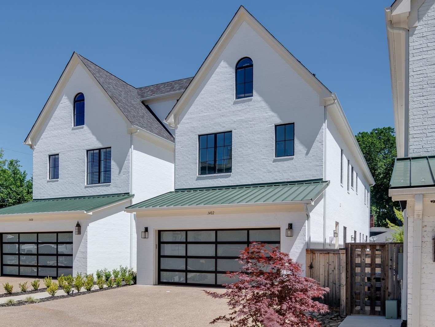 View of  the townhome's front facade