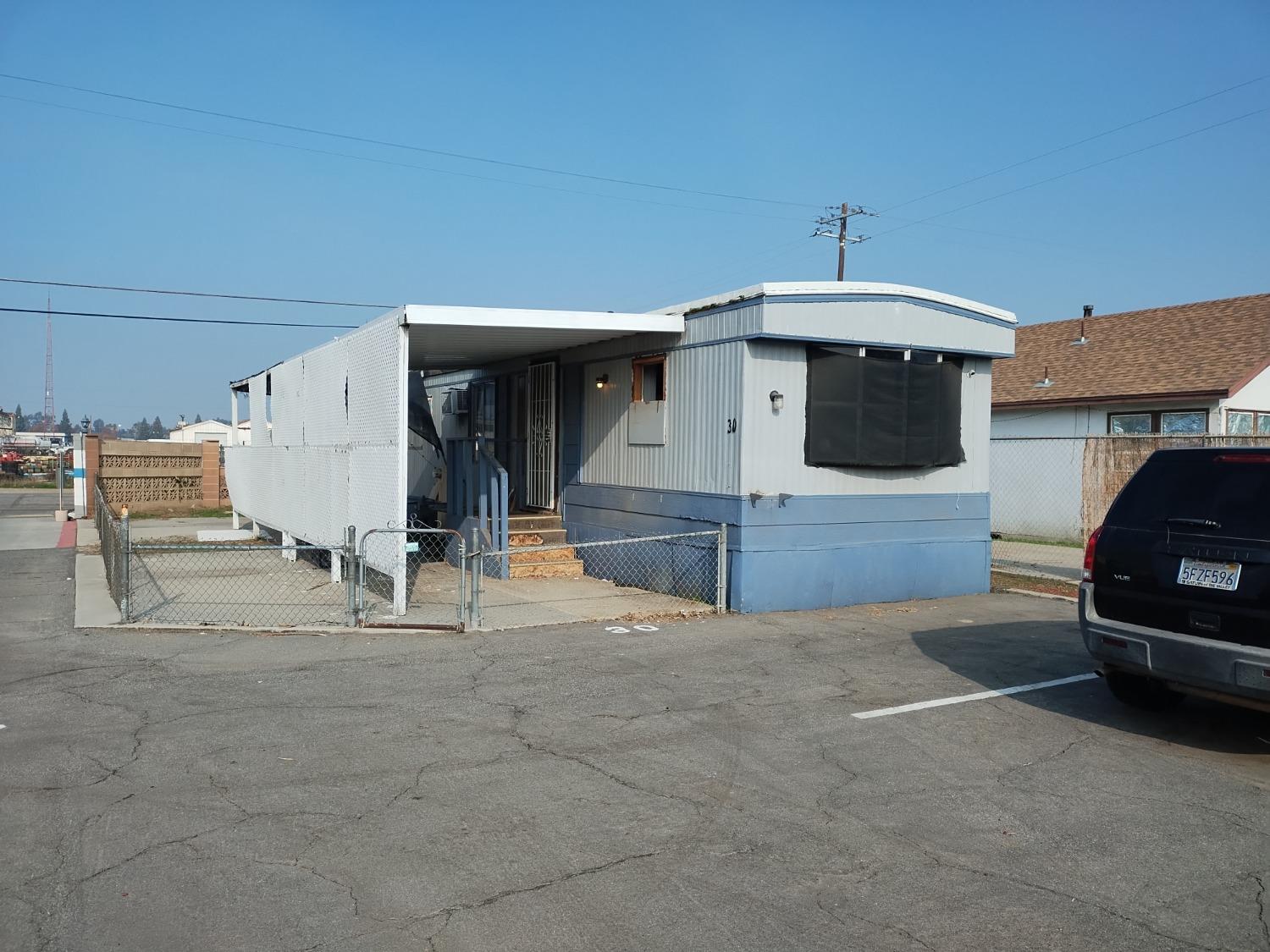 a view of a garage