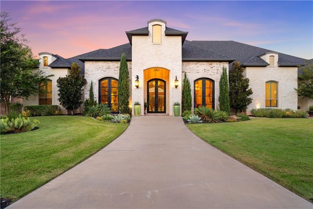 $1,900,000 | 7050 Ledge Stone Drive | Hidden Valley