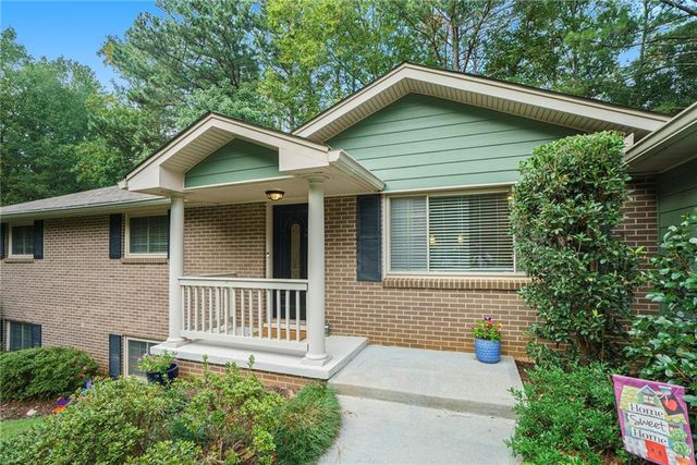 $669,900 | 1626 Springbrook Drive