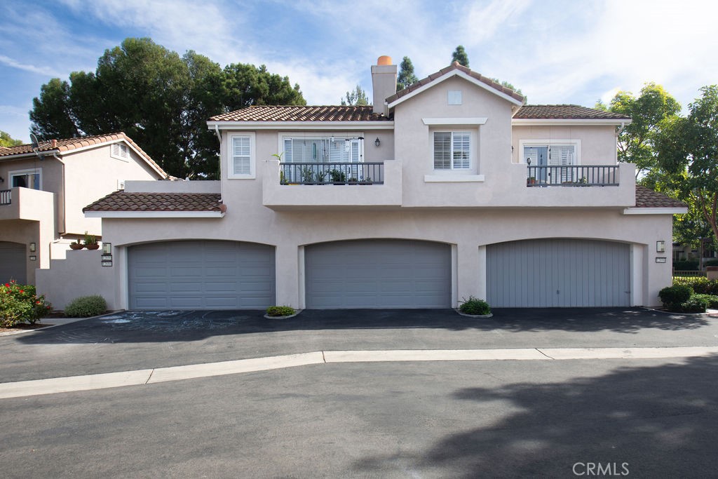 Dual Primaries Townhome in the Gated neighborhood of Ventana