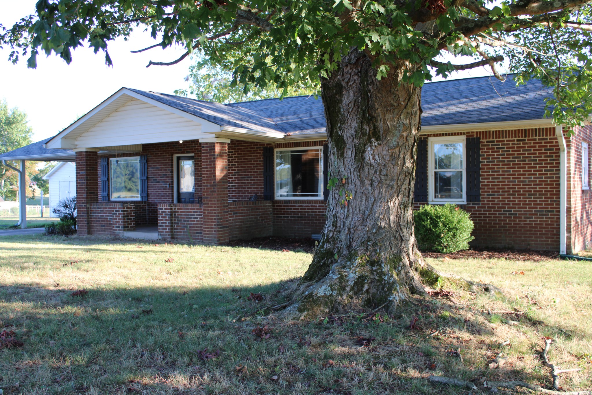 a front view of house with yard