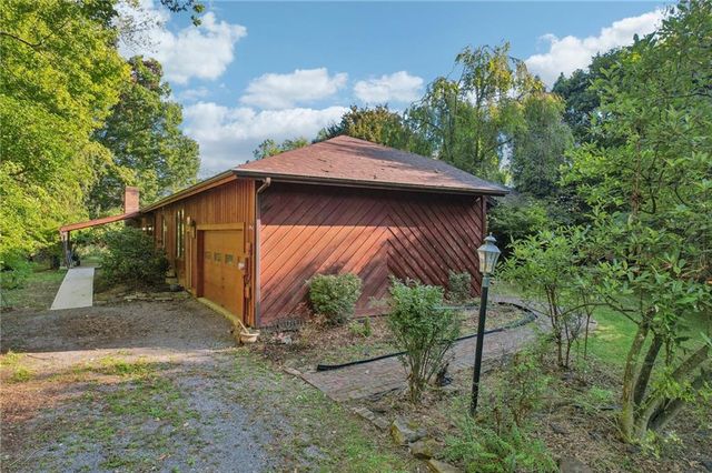 $600,000 | 8815 Peters Road | Adams Township