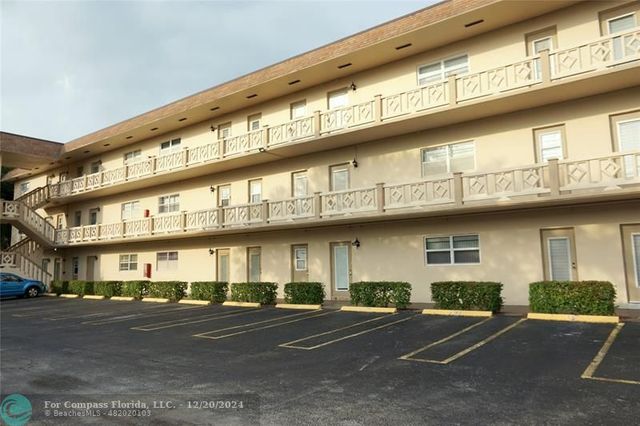 $139,000 | 3400 Northwest 48th Avenue, Unit 502 | Lauderdale Lakes West Gate