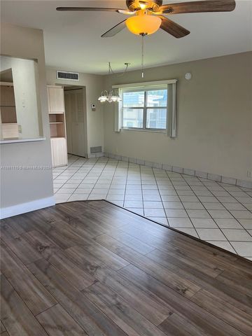 $1,350 | 378 Brittany Avenue, Unit 378 | Kings Point