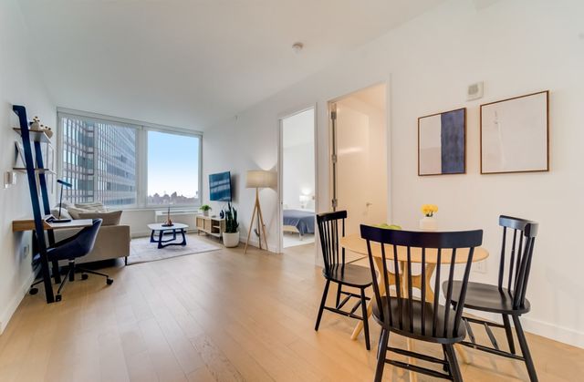 $4,579 | 180 Water Street, Unit 1812 | Financial District