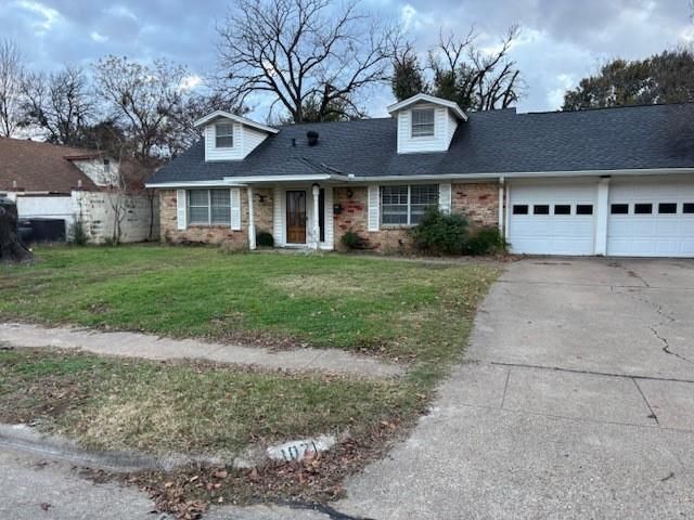 $2,350 | 1021 Walnut Street | Lamar Brown