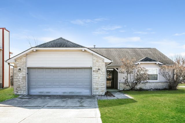 $1,590 | 10209 Park Ridge Drive | Park Valley Estates