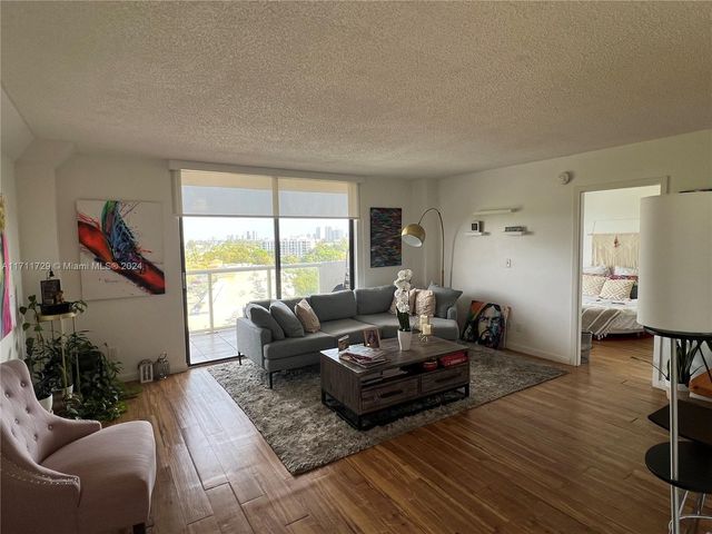 $2,200 | 13499 Biscayne Boulevard, Unit 807 | Sailboat Cay Condominiums