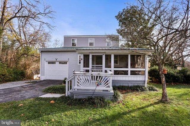 $450,000 | 434 Bedford Drive