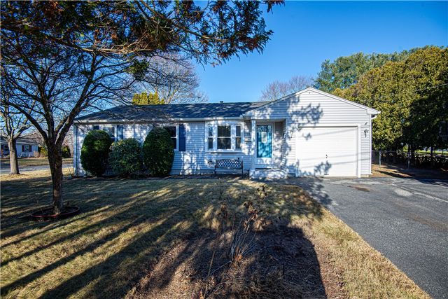 $399,900 | 12 Bayberry Road | East Woonsocket