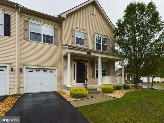 $369,900 | 300 Lewisburg Lane | Martinsburg Station