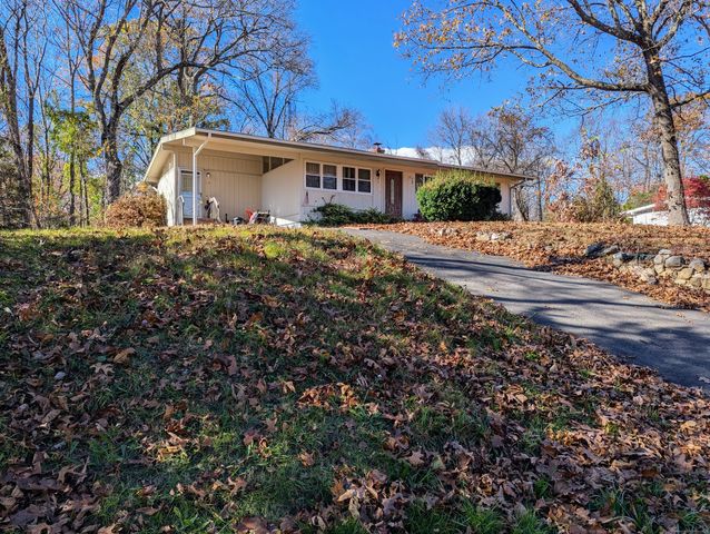 $275,000 | 14 East Hayes Road | East Hampton Center