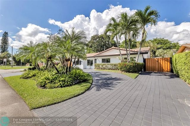 $698,788 | 3171 Northwest 69th Court | Palm Aire Village West