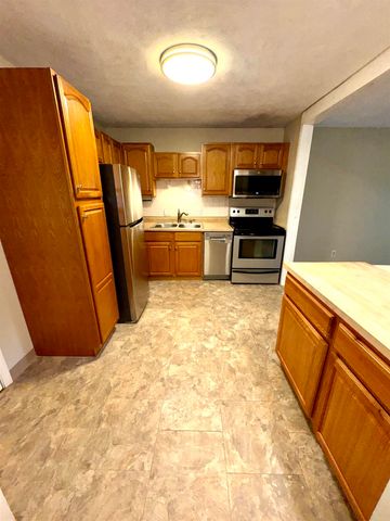 $217,000 | 310 Brook Village Road, Unit 40 | Southwest Nashua