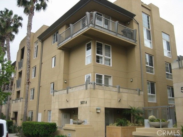 $1,119,000 | 5831 Seawalk Drive, Unit 117 | Playa Vista