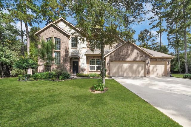 $619,000 | 11002 Oak Cliff Court | Conroe