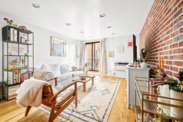 $625,000 | 435 East 86th Street, Unit 3G | Upper East Side