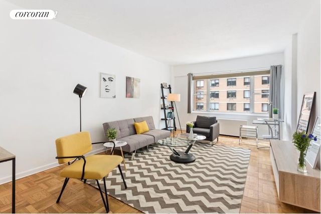 $5,750 | 60 East 8th Street, Unit 14P | Greenwich Village