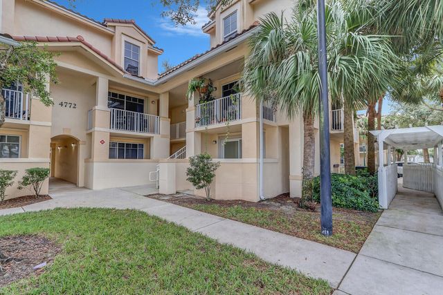 $2,325 | 4772 Chancellor Drive, Unit 10 | Village at Abacoa Condominium