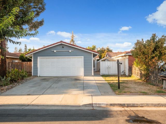 $1,025,000 | 841 Saraband Way | South San Jose