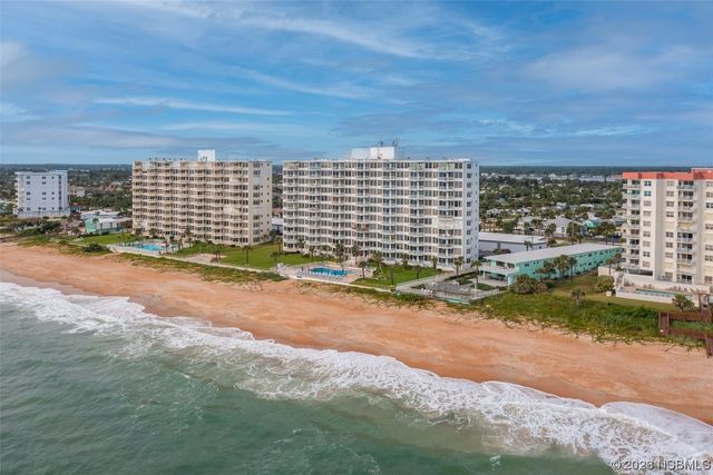 $395,000 | 1155 Ocean Shore Boulevard, Unit 204 | Ormond-by-the-Sea