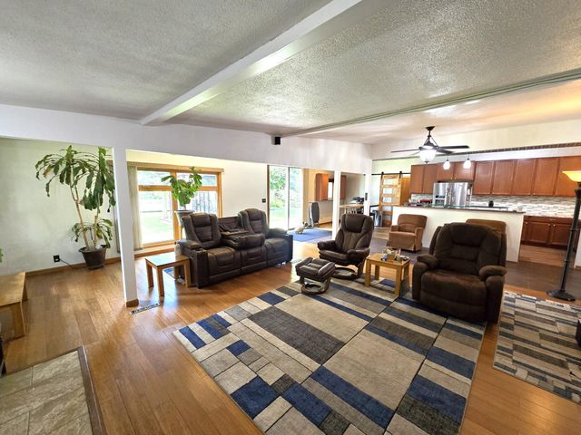 $349,900 | 6151 160th Street Southeast | Credit River Township - Scott County