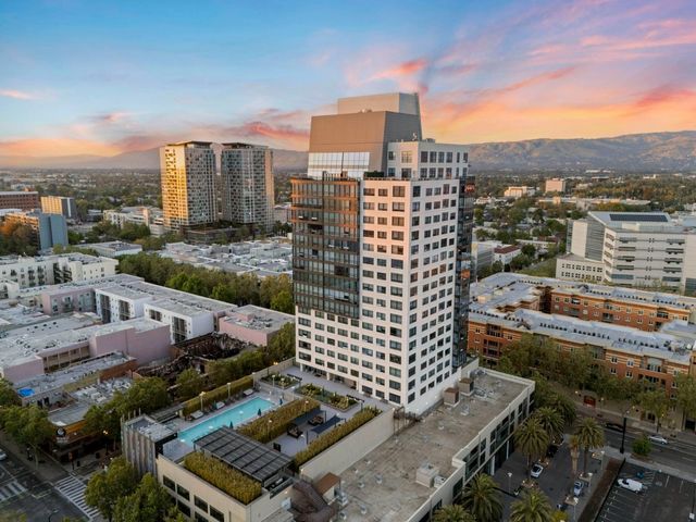 $975,000 | 88 East San Fernando Street, Unit 1905 | Downtown San Jose