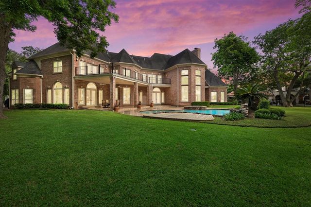 $3,800,000 | 1217 North Horseshoe Drive | Sugar Land