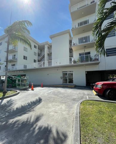 $1,600 | 3536 Northeast 168th Street, Unit 402 | Eastern Shores