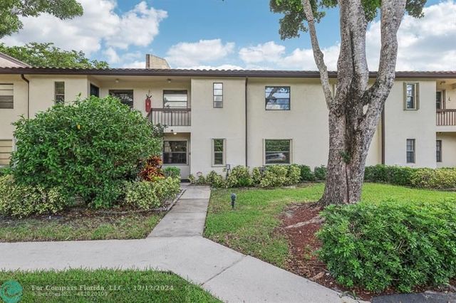 $239,000 | 21839 Arriba Real, Unit 10I | Boca Lago