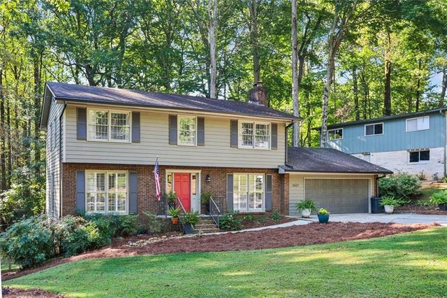 $635,000 | 2607 Amberly Drive | Dunwoody