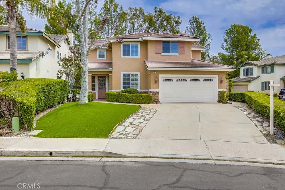 a house view with a outdoor space