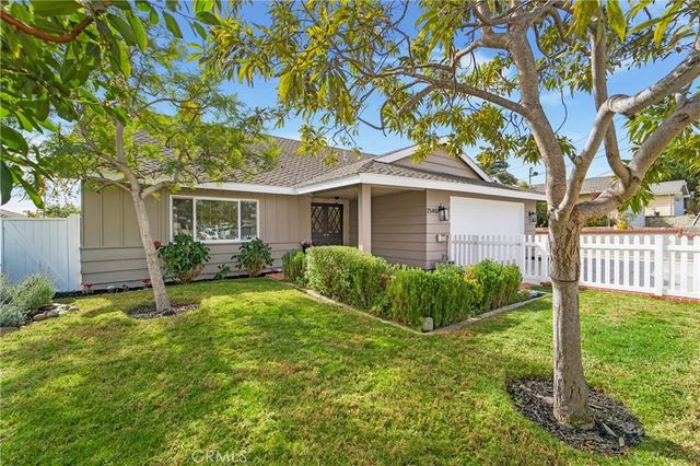 $1,700,000 | 25402 Westborne Drive | Del Obispo