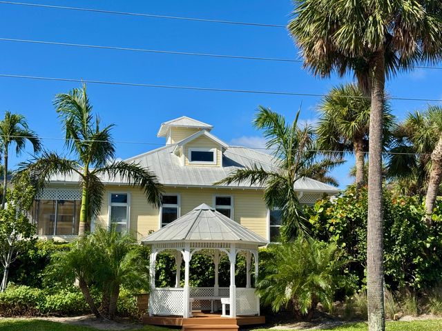 $10,000 | 400 Seaside Lane | Juno Beach