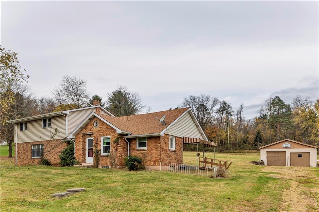 Front of house, detached garage