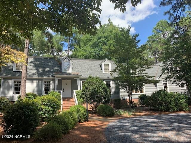 $729,000 | 25 Red Fox Run | Clarendon Gardens