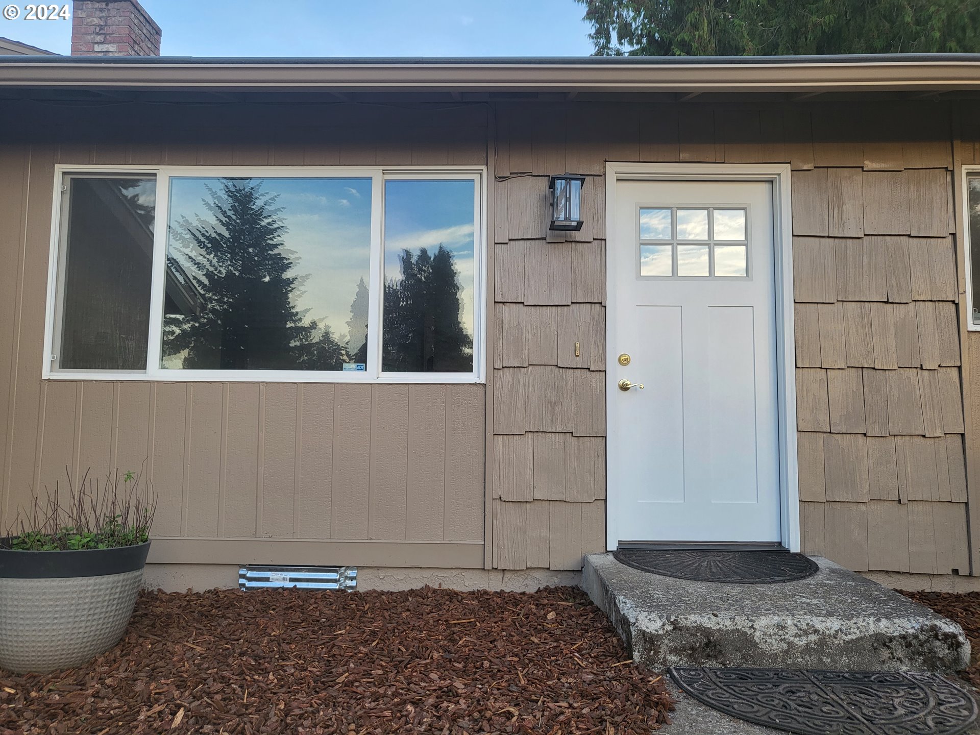 a view of a door of the house