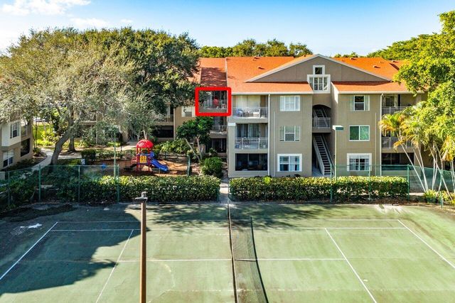 $285,000 | 1825 Palm Cove Boulevard, Unit 7307 | Delray Beach